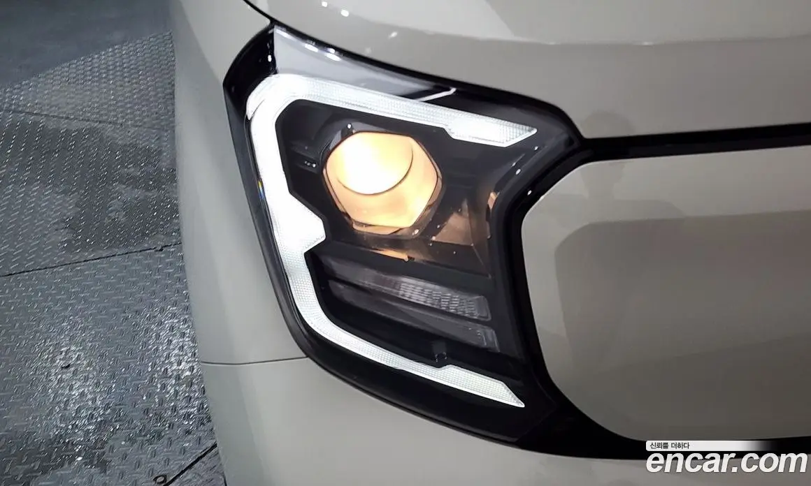 Kia Ray 2023 0.1 автомат (гидро), фото 8