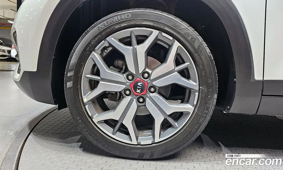 Kia Seltos 2021 1.6 автомат (гидро), фото 5 Kia Seltos 2021 1.6 автомат (гидро), фото 5