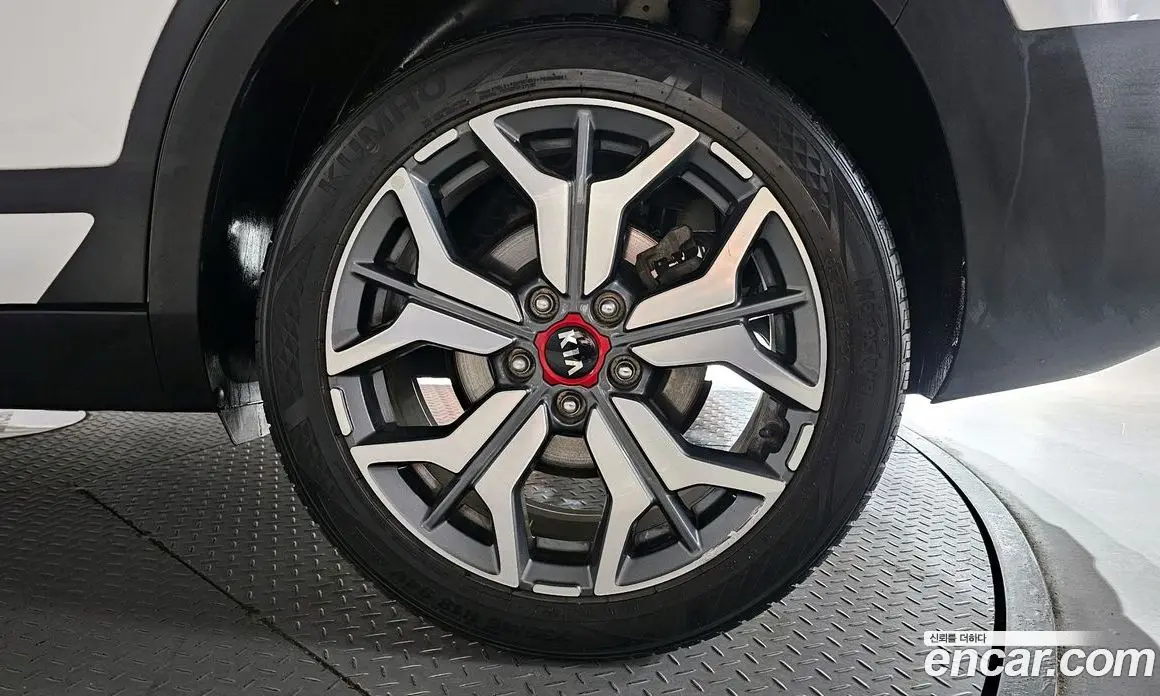 Kia Seltos 2021 1.6 автомат (гидро), фото 7 Kia Seltos 2021 1.6 автомат (гидро), фото 7