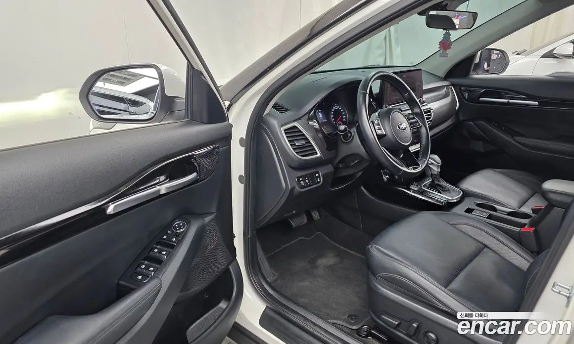 Kia Seltos 2021 1.6 автомат (гидро), фото 13 Kia Seltos 2021 1.6 автомат (гидро), фото 13