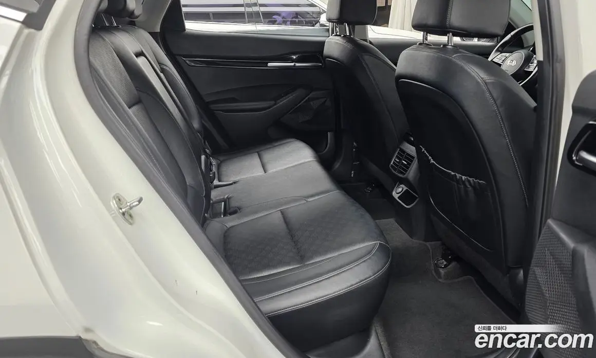 Kia Seltos 2021 1.6 автомат (гидро), фото 17 Kia Seltos 2021 1.6 автомат (гидро), фото 17