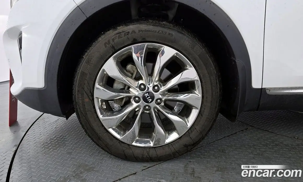 Kia Sorento 2017 2.2 автомат (гидро), фото 5