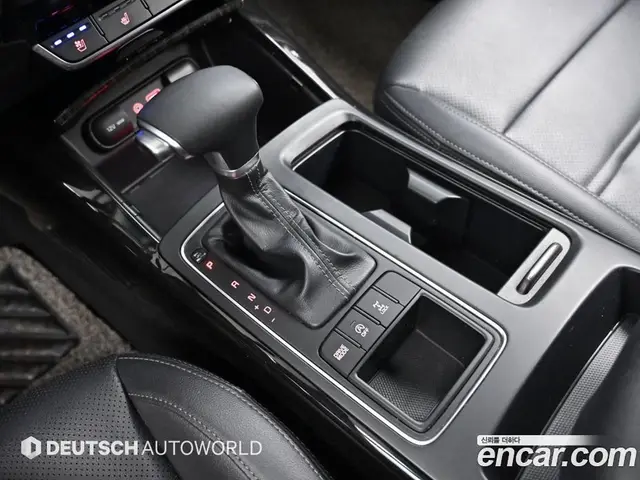 Kia Sorento 2018 2.0 автомат (гидро), миниатюра 9 Kia Sorento 2018 2.0 автомат (гидро), миниатюра 9