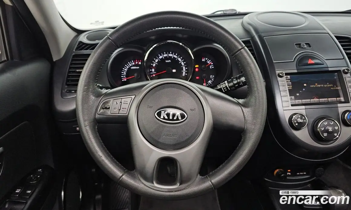 Kia Soul 2011 1.6 автомат (гидро), фото 13