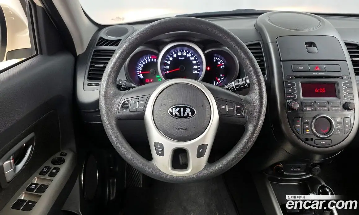 Kia Soul 2012 1.6 автомат (гидро), фото 13