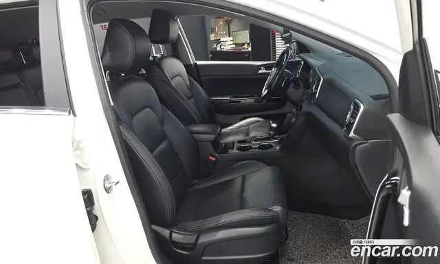 Kia Sportage 2016 2.0 автомат (гидро), миниатюра 11 Kia Sportage 2016 2.0 автомат (гидро), миниатюра 11