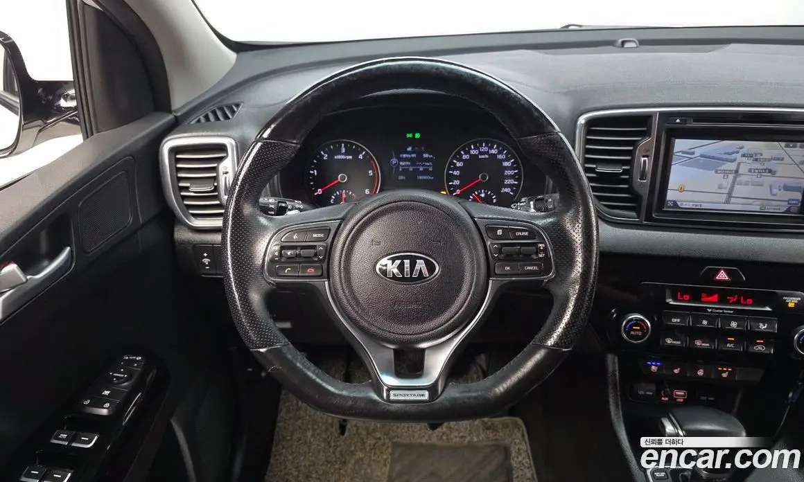 Kia Sportage 2016 2.0 автомат (гидро), фото 13 Kia Sportage 2016 2.0 автомат (гидро), фото 13