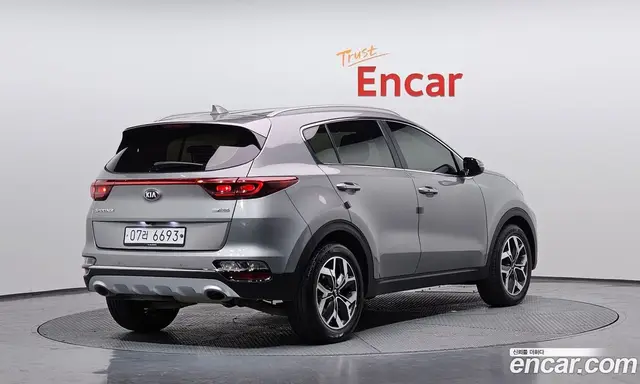 Kia Sportage 2019 2.0 автомат (гидро), миниатюра 2