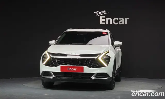 Kia Sportage 2022 1.6 автомат (гидро), миниатюра 3
