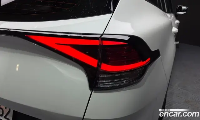 Kia Sportage 2022 1.6 автомат (гидро), миниатюра 9