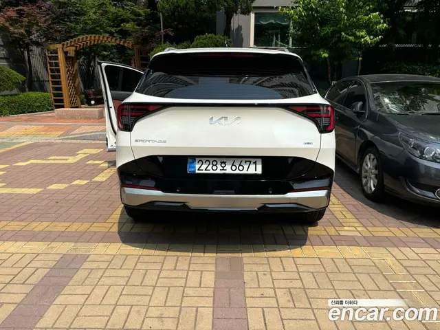 Kia Sportage 2025 1.6 автомат (гидро), миниатюра 5