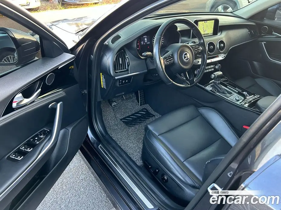 Kia Stinger 2018 2.2 автомат (гидро), фото 5 Kia Stinger 2018 2.2 автомат (гидро), фото 5