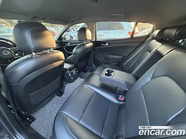 Kia Stinger 2018 2.2 автомат (гидро), миниатюра 7 Kia Stinger 2018 2.2 автомат (гидро), миниатюра 7