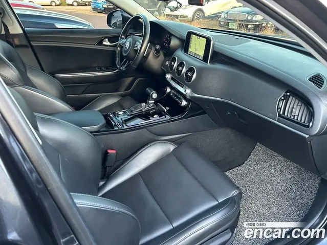 Kia Stinger 2018 2.2 автомат (гидро), миниатюра 8 Kia Stinger 2018 2.2 автомат (гидро), миниатюра 8