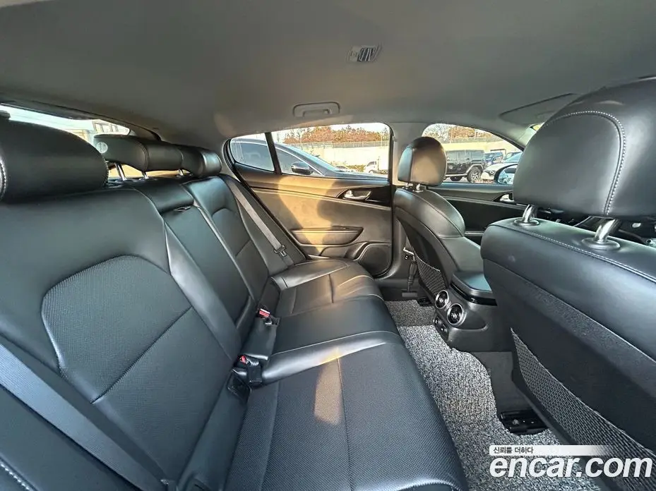 Kia Stinger 2018 2.2 автомат (гидро), фото 9 Kia Stinger 2018 2.2 автомат (гидро), фото 9
