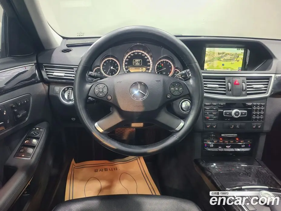 Mercedes-Benz E-Class 2012 3.5 автомат (гидро), фото 13 Mercedes-Benz E-Class 2012 3.5 автомат (гидро), фото 13