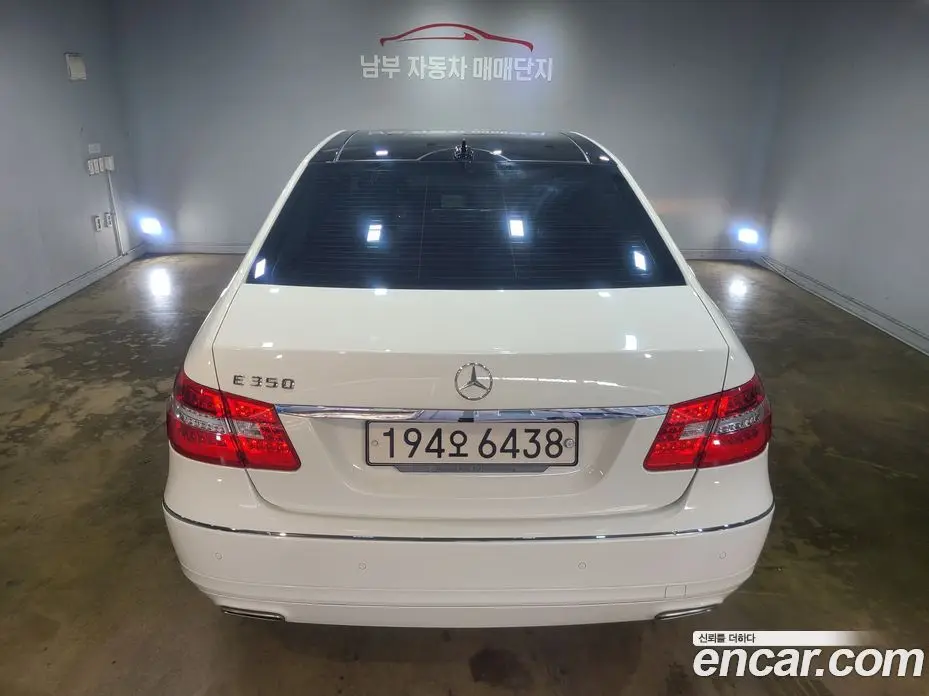 Mercedes-Benz E-Class 2012 3.5 автомат (гидро), фото 4 Mercedes-Benz E-Class 2012 3.5 автомат (гидро), фото 4
