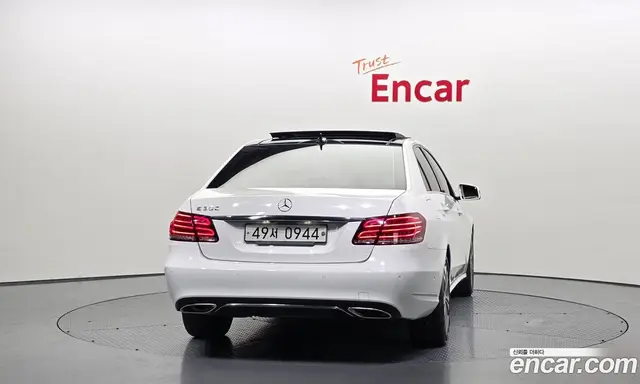 Mercedes-Benz E-Class 2013 3.5 автомат (гидро), миниатюра 4