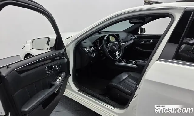 Mercedes-Benz E-Class 2013 3.5 автомат (гидро), миниатюра 10