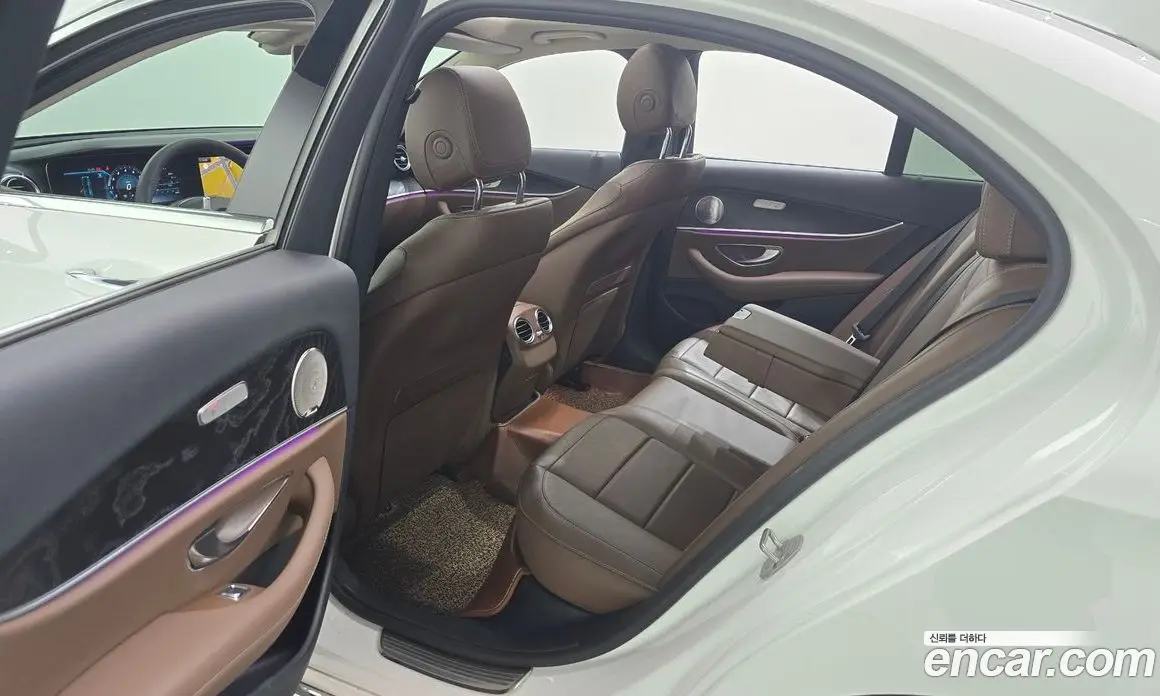 Mercedes-Benz E-Class 2017 2.0 автомат (гидро), фото 12