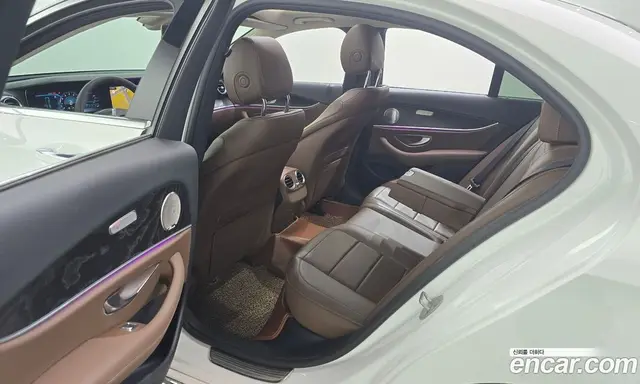 Mercedes-Benz E-Class 2017 2.0 автомат (гидро), миниатюра 12