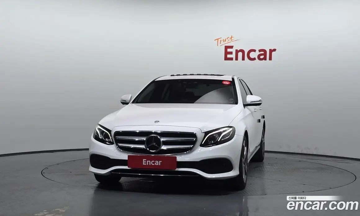 Mercedes-Benz E-Class 2017 2.0 автомат (гидро), фото 3