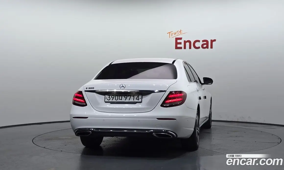 Mercedes-Benz E-Class 2017 2.0 автомат (гидро), фото 4