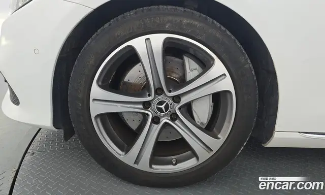 Mercedes-Benz E-Class 2017 2.0 автомат (гидро), миниатюра 5