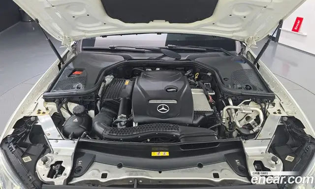 Mercedes-Benz E-Class 2017 2.0 автомат (гидро), миниатюра 6
