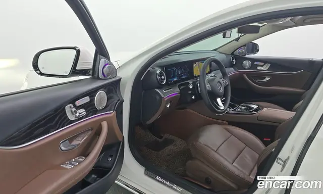 Mercedes-Benz E-Class 2017 2.0 автомат (гидро), миниатюра 10