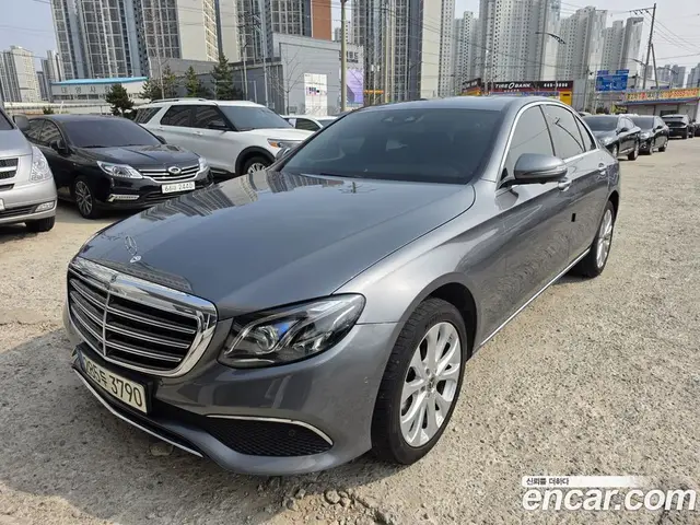 Mercedes-Benz E-Class, 2018, 92 000 км