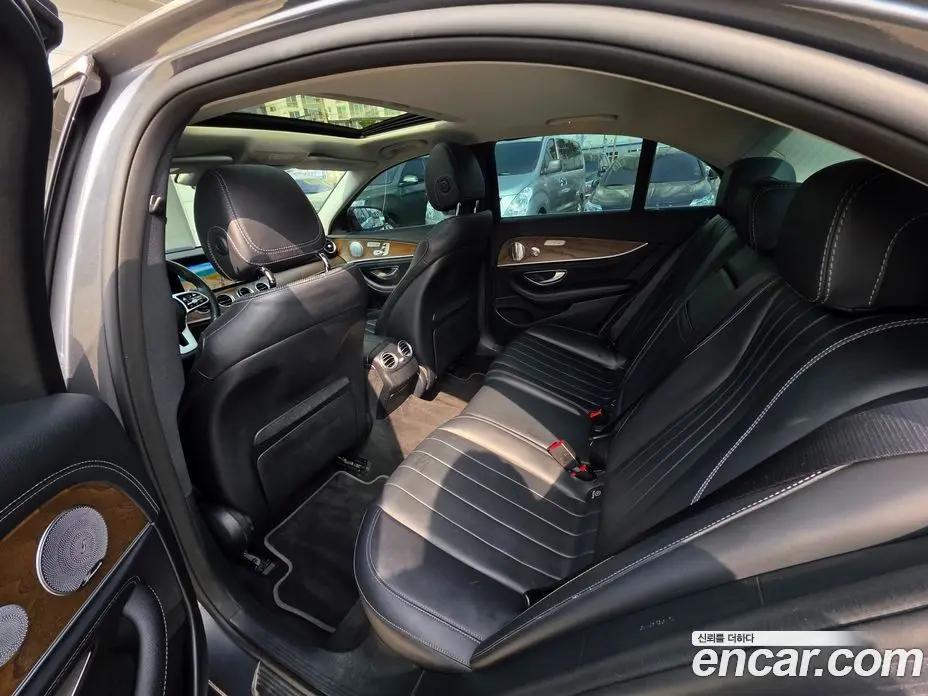 Mercedes-Benz E-Class 2018 2.0 автомат (гидро), фото 11