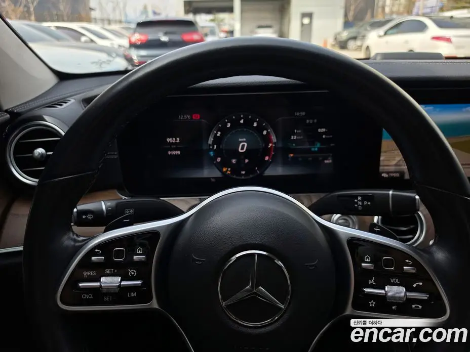 Mercedes-Benz E-Class 2018 2.0 автомат (гидро), фото 13