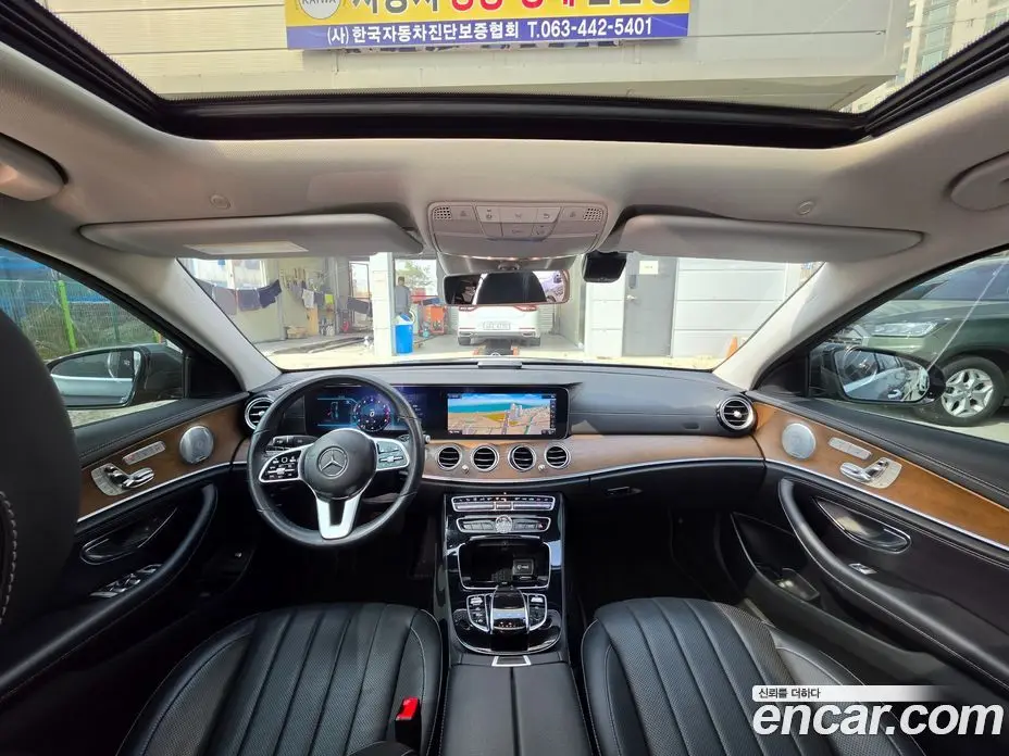 Mercedes-Benz E-Class 2018 2.0 автомат (гидро), фото 8