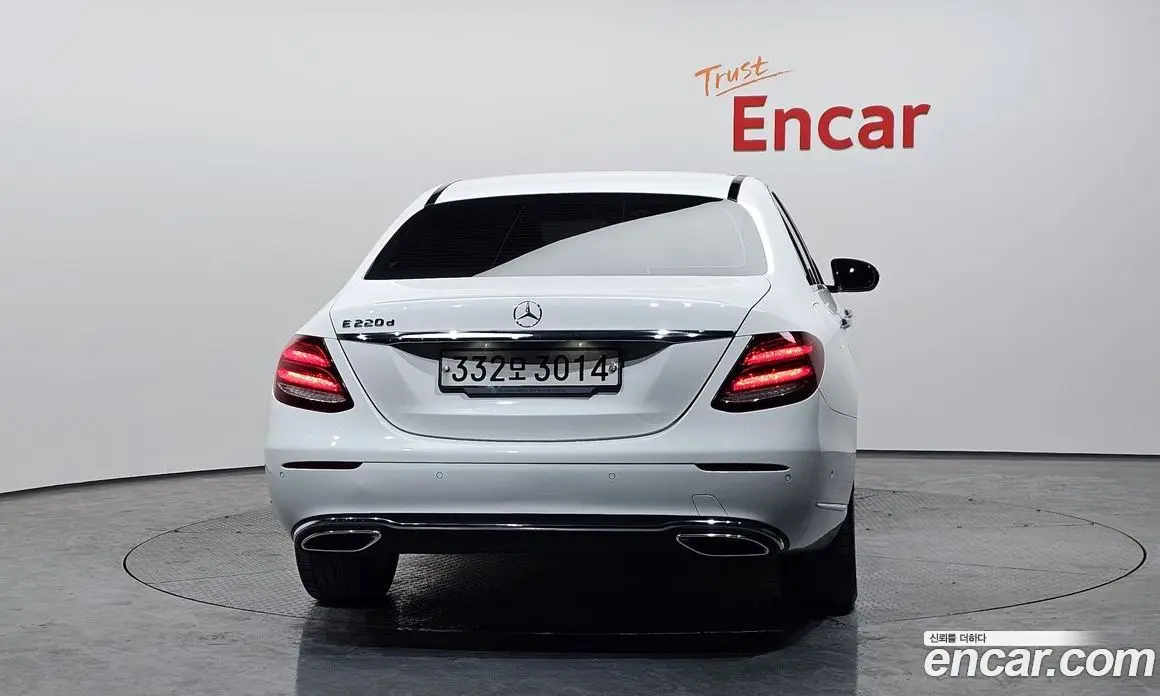Mercedes-Benz E-Class 2019 1.9 автомат (гидро), фото 4