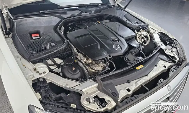 Mercedes-Benz E-Class 2019 1.9 автомат (гидро), миниатюра 6