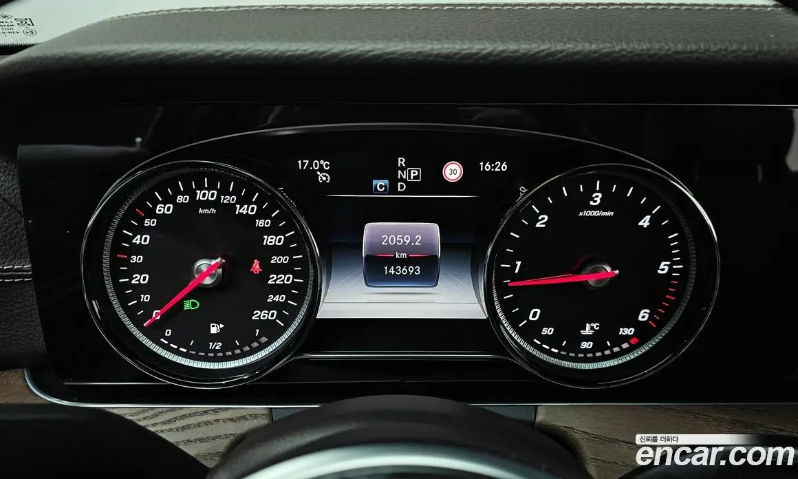 Mercedes-Benz E-Class 2019 1.9 автомат (гидро), фото 8