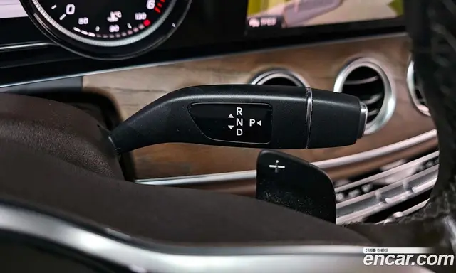 Mercedes-Benz E-Class 2019 1.9 автомат (гидро), миниатюра 9