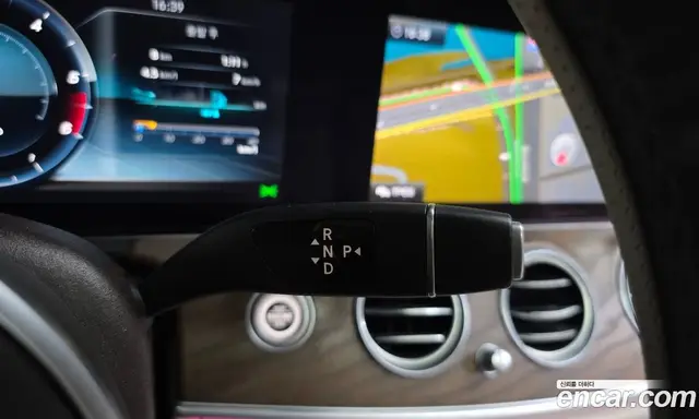 Mercedes-Benz E-Class 2019 1.9 автомат (гидро), миниатюра 9