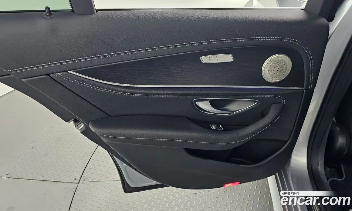 Mercedes-Benz E-Class 2021 1.9 автомат (гидро), фото 15
