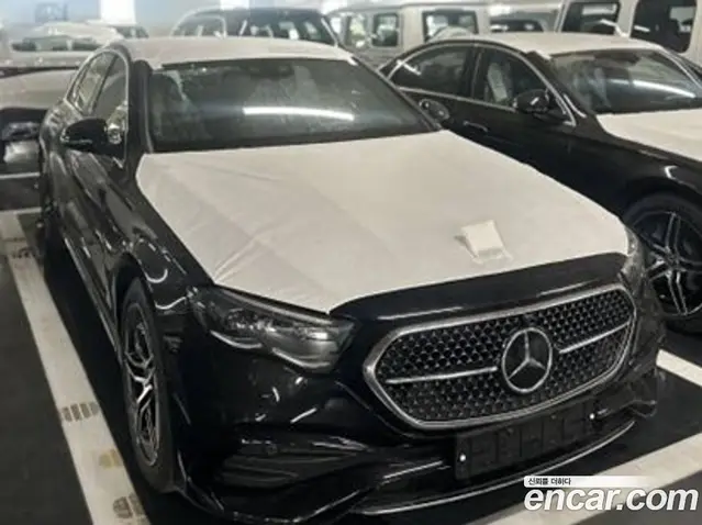 Mercedes-Benz E-Class 2026 2.0 автомат (гидро), миниатюра 3