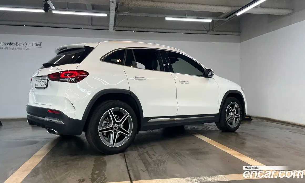 Mercedes-Benz GLA-Class 2022 2.0 автомат (гидро), фото 2 Mercedes-Benz GLA-Class 2022 2.0 автомат (гидро), фото 2