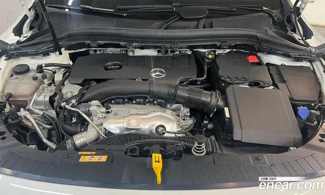 Mercedes-Benz GLA-Class 2022 2.0 автомат (гидро), миниатюра 6 Mercedes-Benz GLA-Class 2022 2.0 автомат (гидро), миниатюра 6