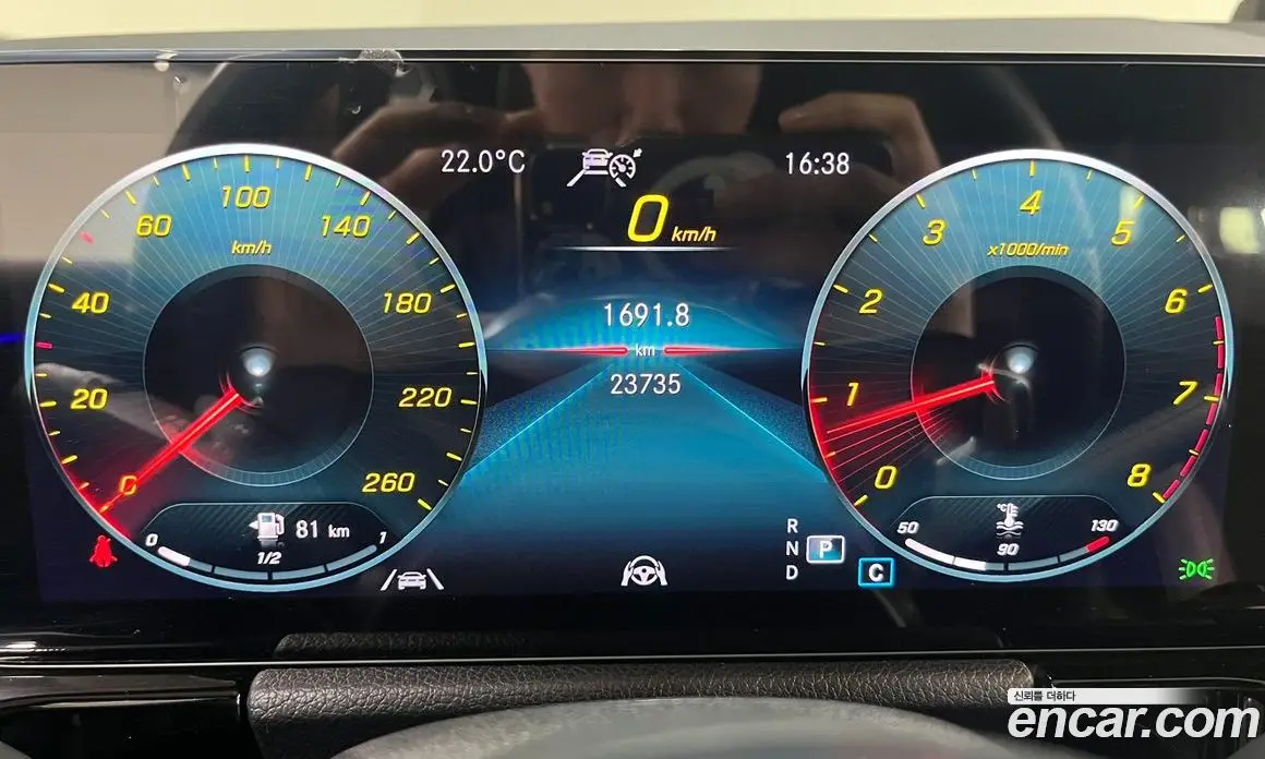 Mercedes-Benz GLA-Class 2022 2.0 автомат (гидро), фото 8 Mercedes-Benz GLA-Class 2022 2.0 автомат (гидро), фото 8