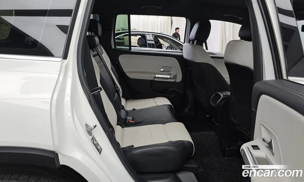 Mercedes-Benz GLB-Class 2020 2.0 автомат (гидро), фото 12