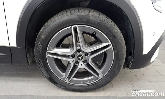 Mercedes-Benz GLB-Class 2020 2.0 автомат (гидро), миниатюра 5