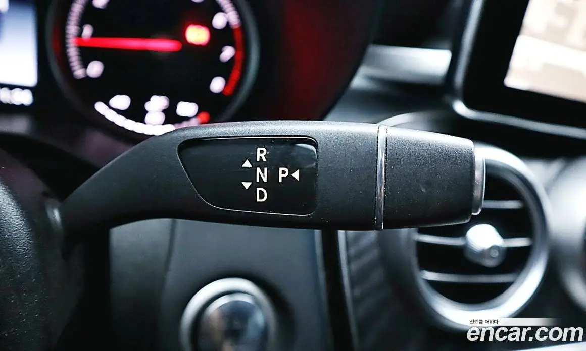 Mercedes-Benz GLC-Class 2019 2.0 автомат (гидро), фото 9