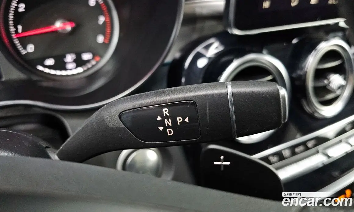 Mercedes-Benz GLC-Class 2019 2.0 автомат (гидро), фото 9 Mercedes-Benz GLC-Class 2019 2.0 автомат (гидро), фото 9