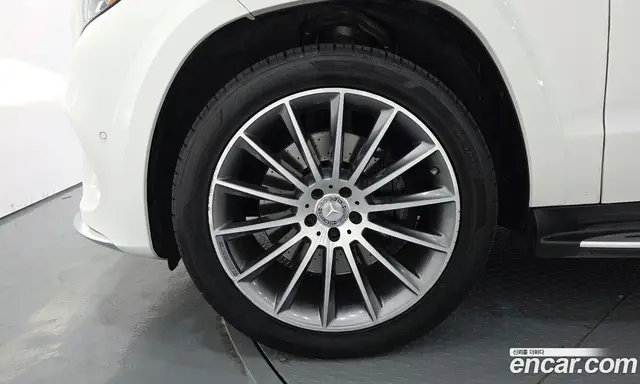 Mercedes-Benz GLS-Class 2017 4.7 автомат (гидро), миниатюра 4 Mercedes-Benz GLS-Class 2017 4.7 автомат (гидро), миниатюра 4