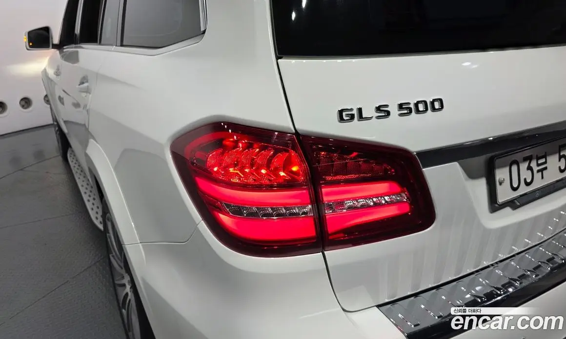 Mercedes-Benz GLS-Class 2017 4.7 автомат (гидро), фото 8 Mercedes-Benz GLS-Class 2017 4.7 автомат (гидро), фото 8